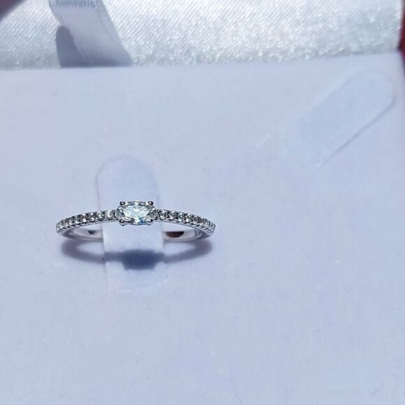 925 Sterling Silver Love Ring - Picture 4 of 6